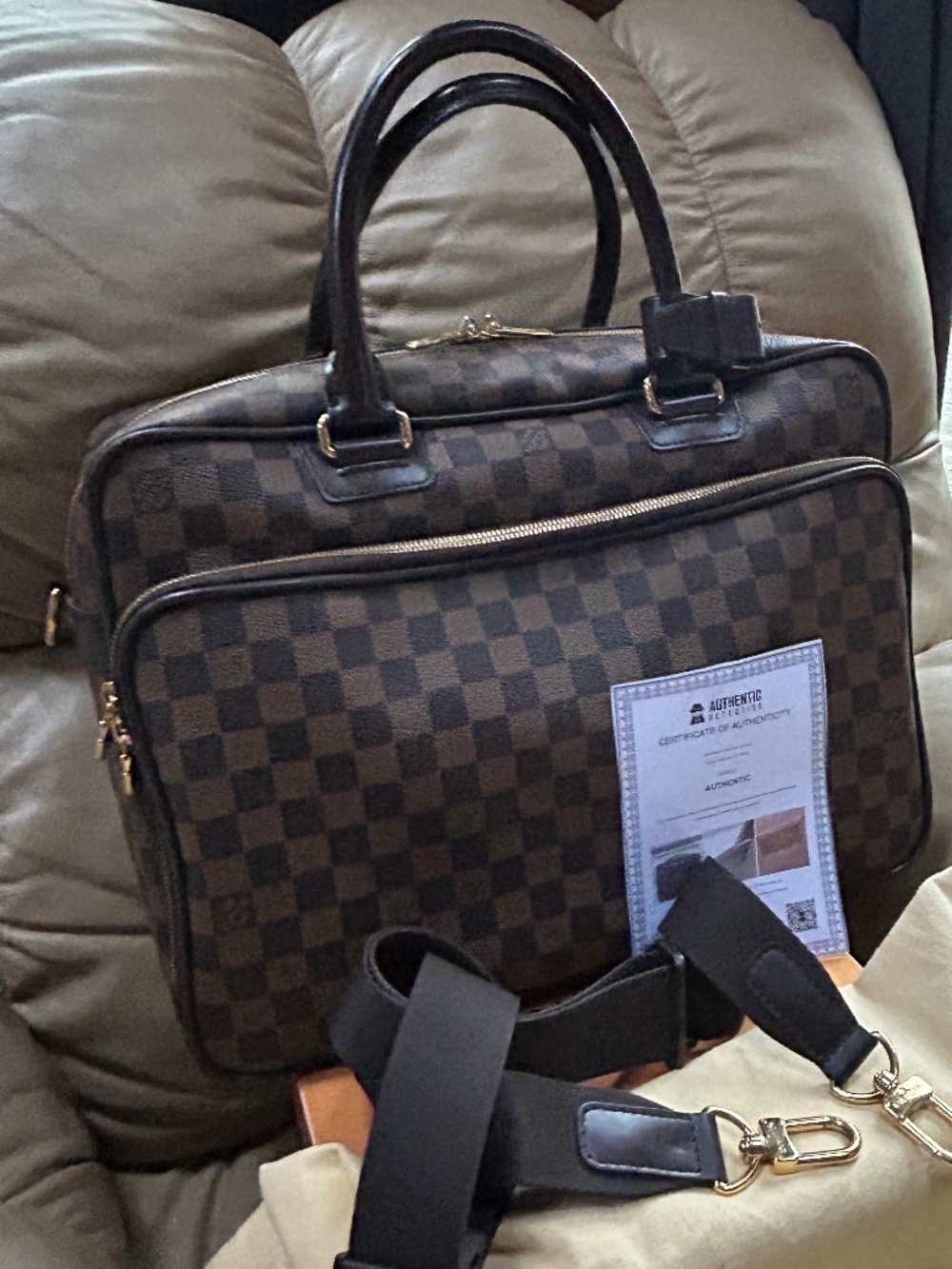 💯% Authentic Louis Vuitton ICare 2-Way Bag